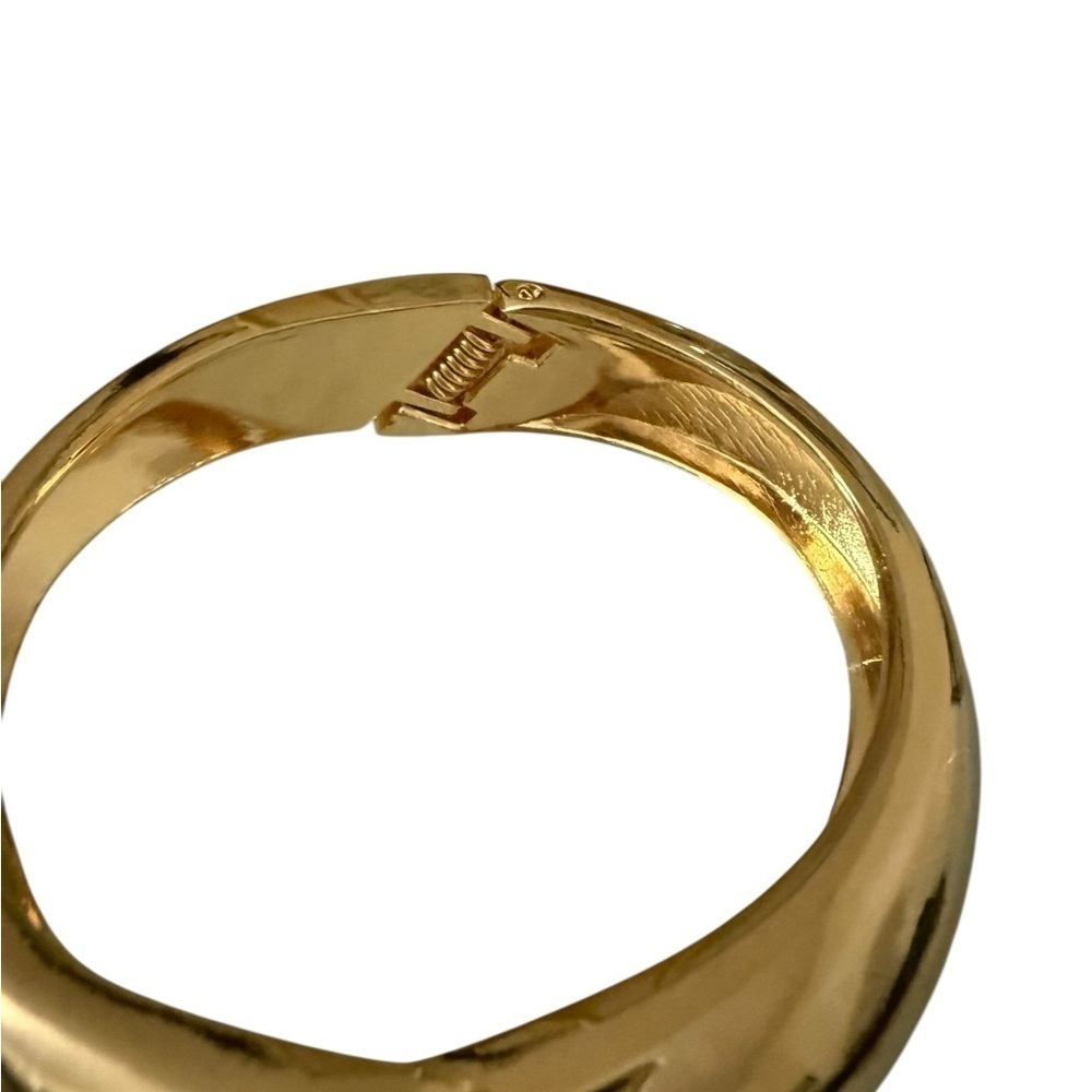 Elegant Gold Cuff Bracelet - Picture 3 of 5